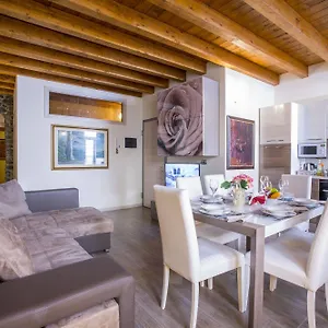 Medioevo In Centro Apartment Como